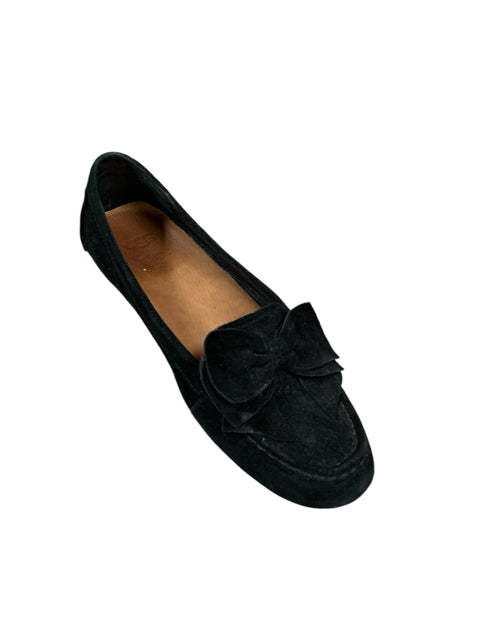 Ugg Shoe Size 7 Black suede Loafers