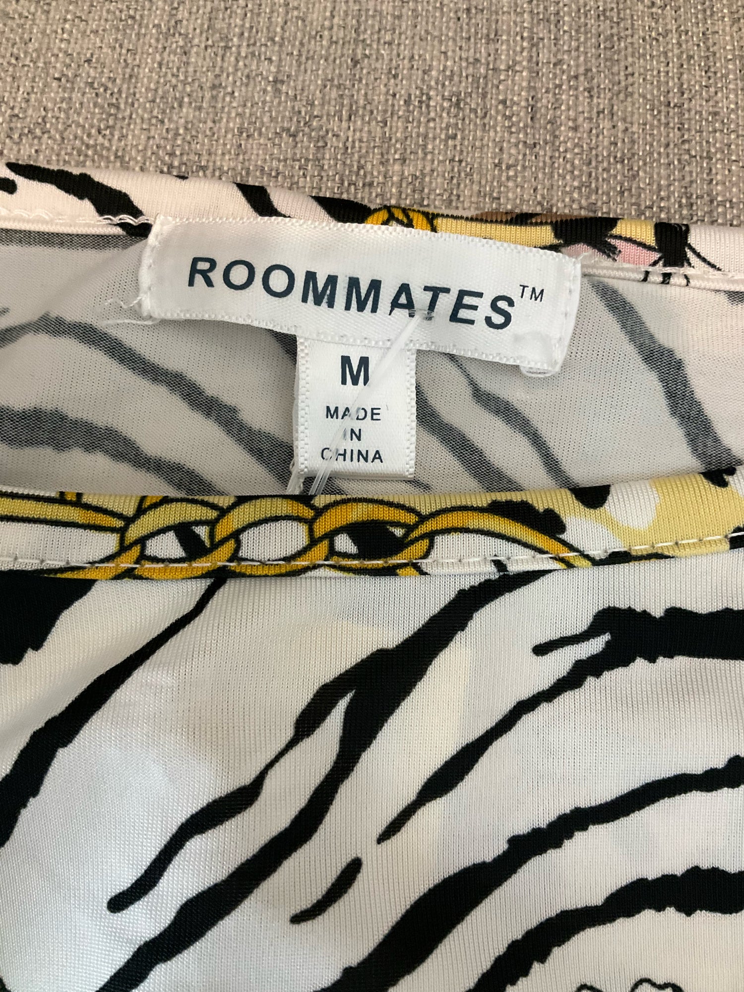 Roommates Mixed Animal &amp;amp; Floral Print Top | Size Medium