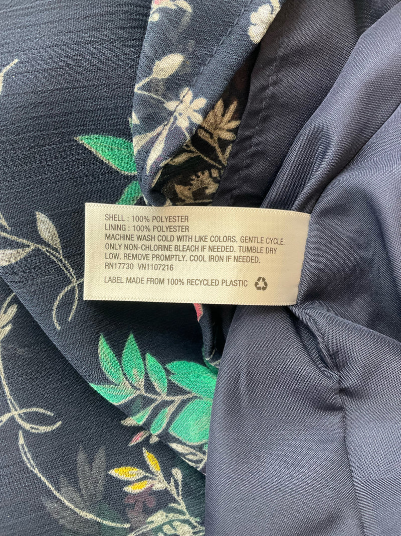 Merona Navy/Multi Floral Pre-Owned Ladies Dress - Size Medium