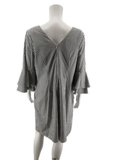 cappagallo Size 6 gray/white Stripe Pre-Owned Ladies Dress