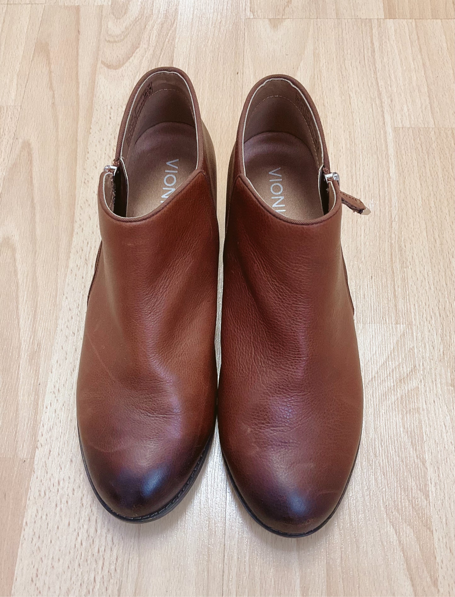 Vionic Shoe Size 10 Tobacco Solid booties