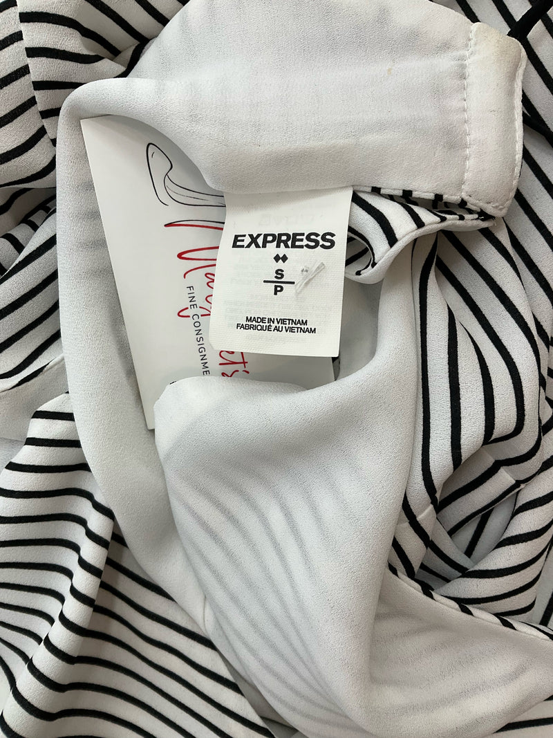 Express Black/White Stripe Pre-Owned Ladies Top - Size Small