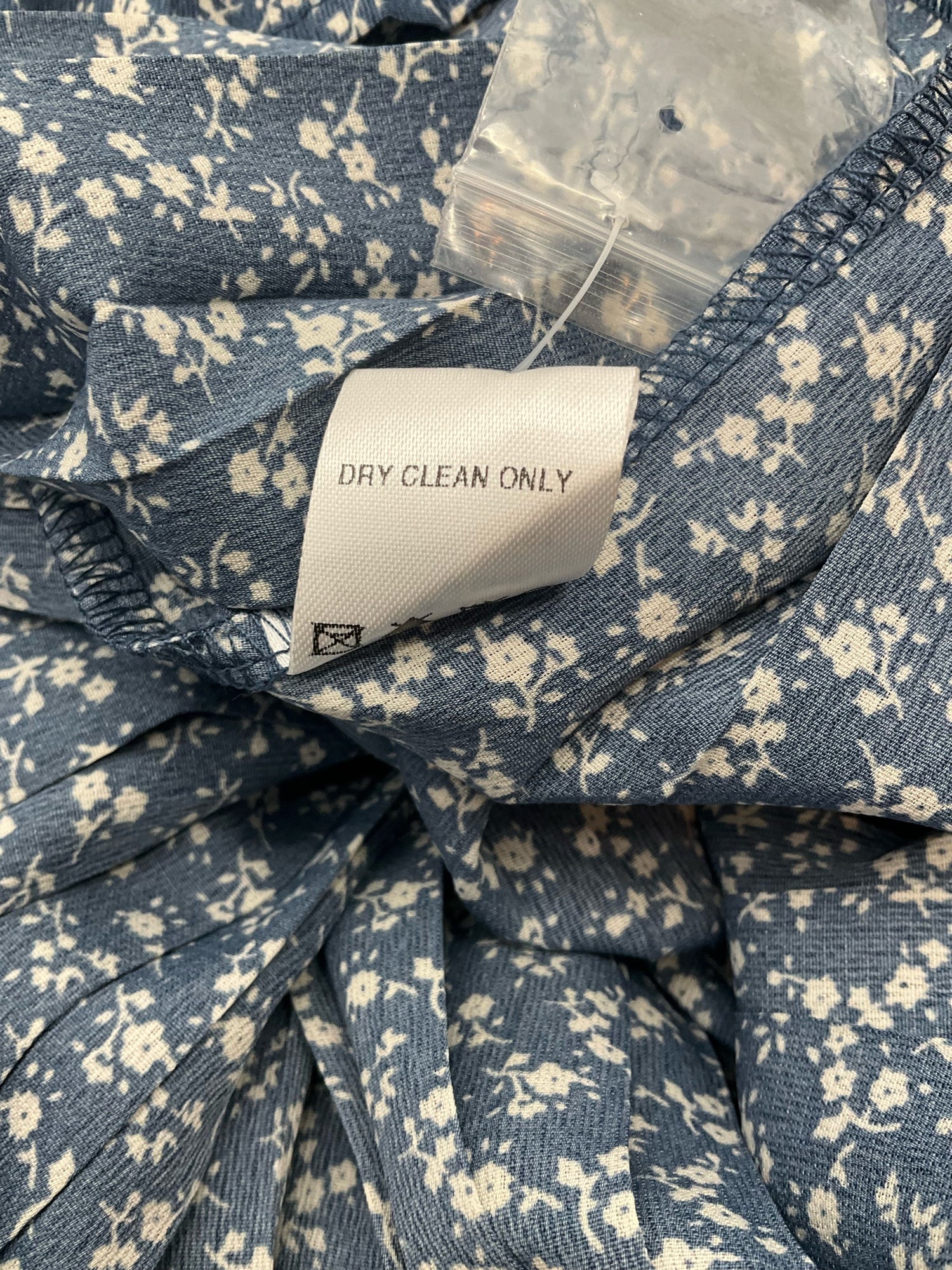 Fehrnvi Blue/White Floral Pre-Owned Ladies Dress - Size Small