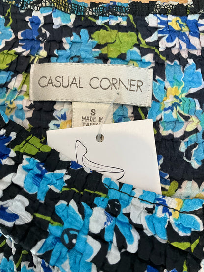 Casual Corner Vintage Casual Corner Smocked Popcorn Floral Tank Top | Y2K Sleeveless Blouse | Size Small