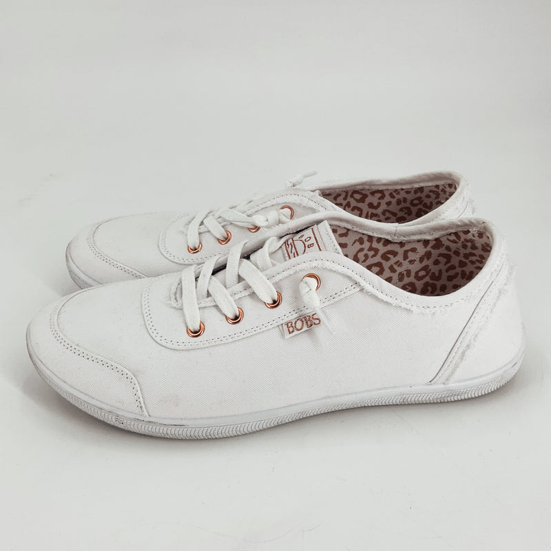 Bobs White Solid Pre-Owned Sneakers - Size 8.5 with rose gold eyelets and leopard print lining, available at Margaret's for casual daily wear.