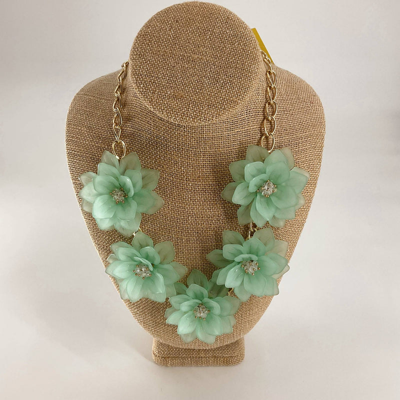 Mint Flowers Necklace - Margaret’s Fine Consignment
