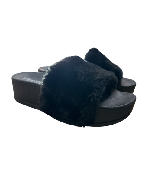 Journee Collection Desta Faux Fur Platform Slide Sandal Black Size 7