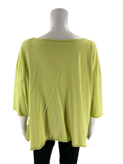 Square Green Solid Pre-Owned Ladies Top - Size Small - Margaret’s Fine Consignment