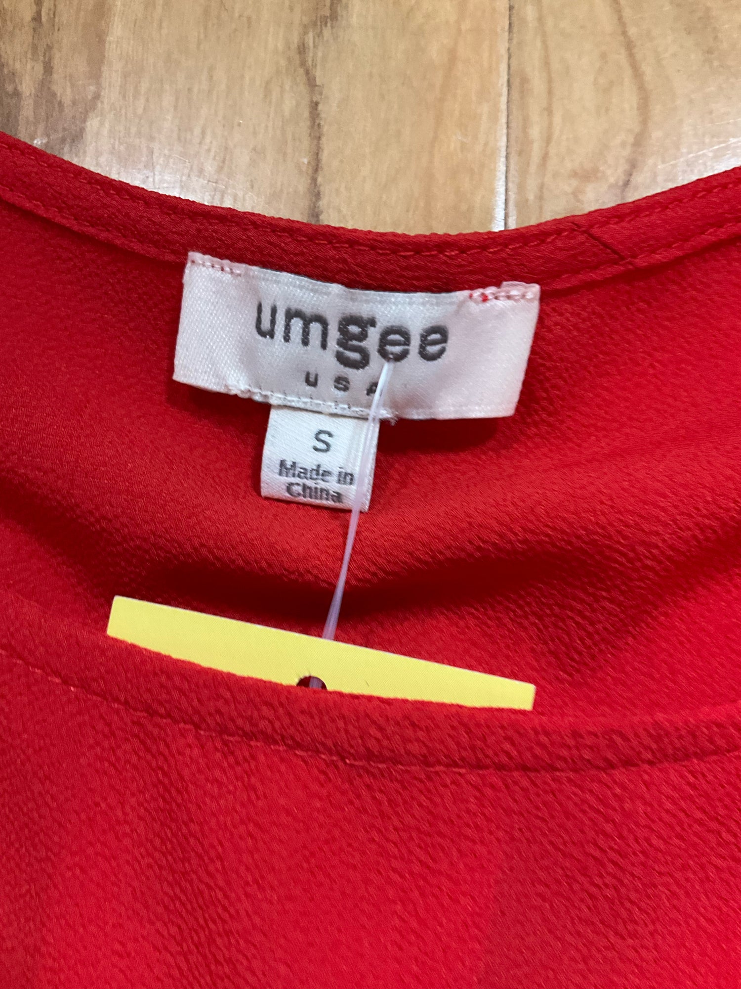 Umgee Red Tiered Flutter Sleeve Blouse Top Size Small
