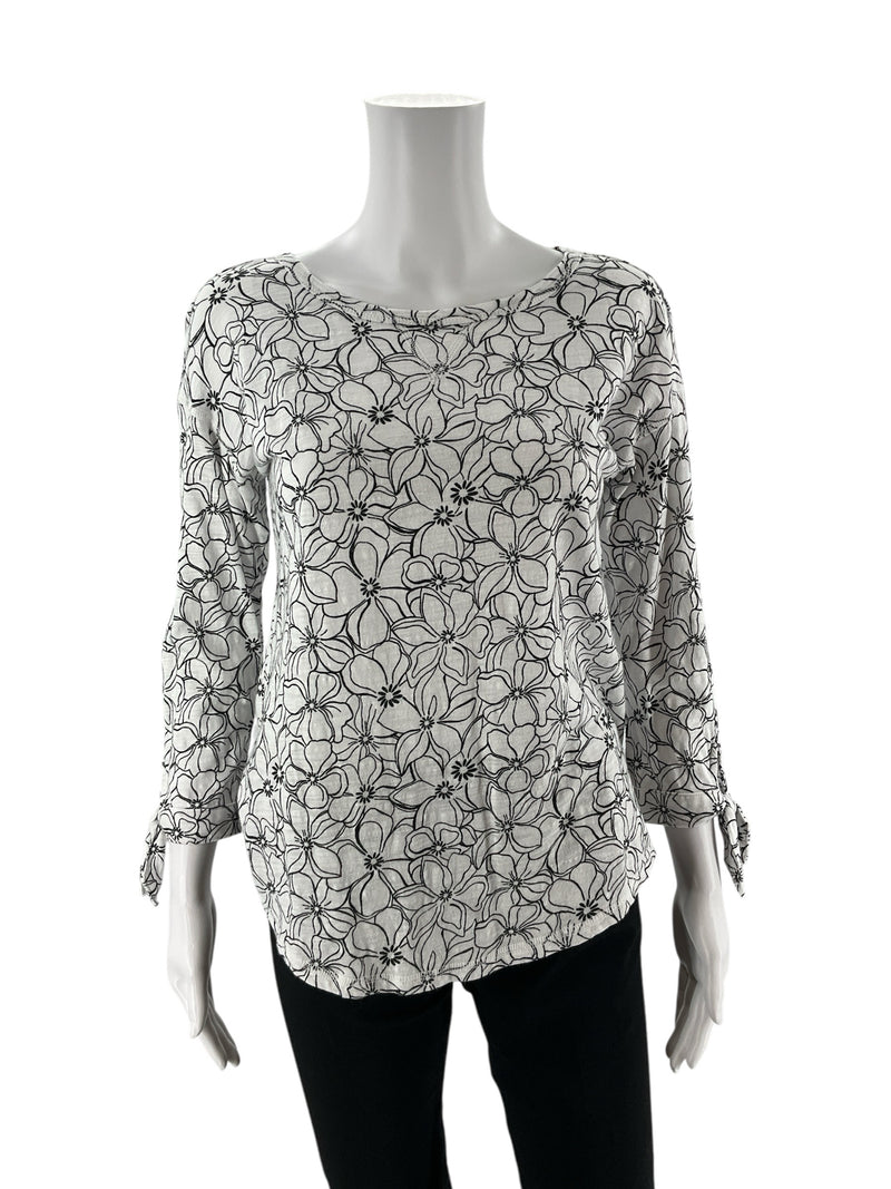 T by Talbots White/Black Floral Pre-Owned Ladies Top - Size XS