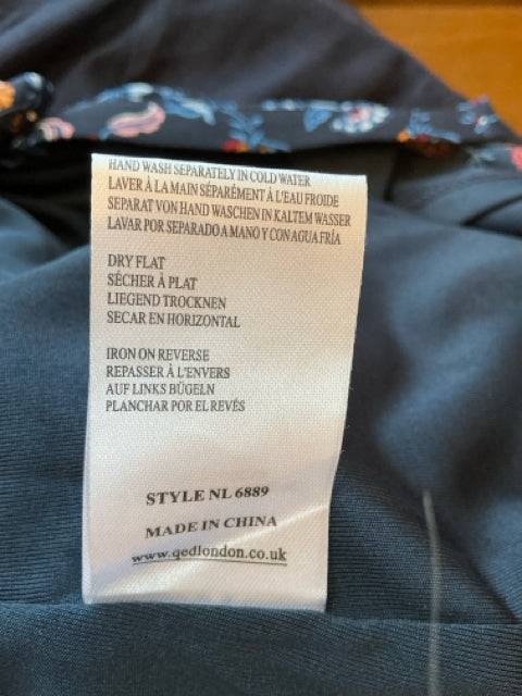 qed london Dress Size Medium - Margaret’s Fine Consignment