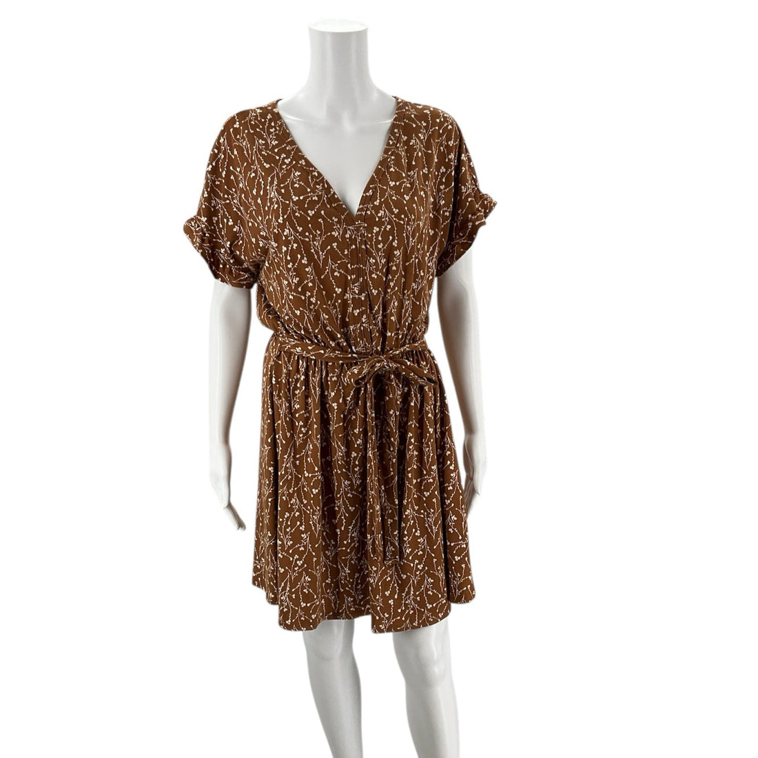 French Grey Brown/White Floral Pre-Owned Ladies Dress -Size Large - Margaret’s Fine Consignment