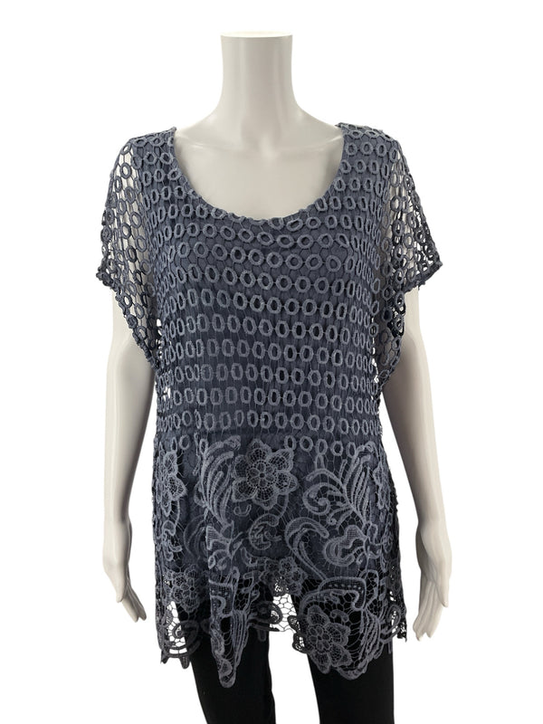 Saks Fifth Ave Blue Crochet Pre-Owned Ladies Top - Size Medium
