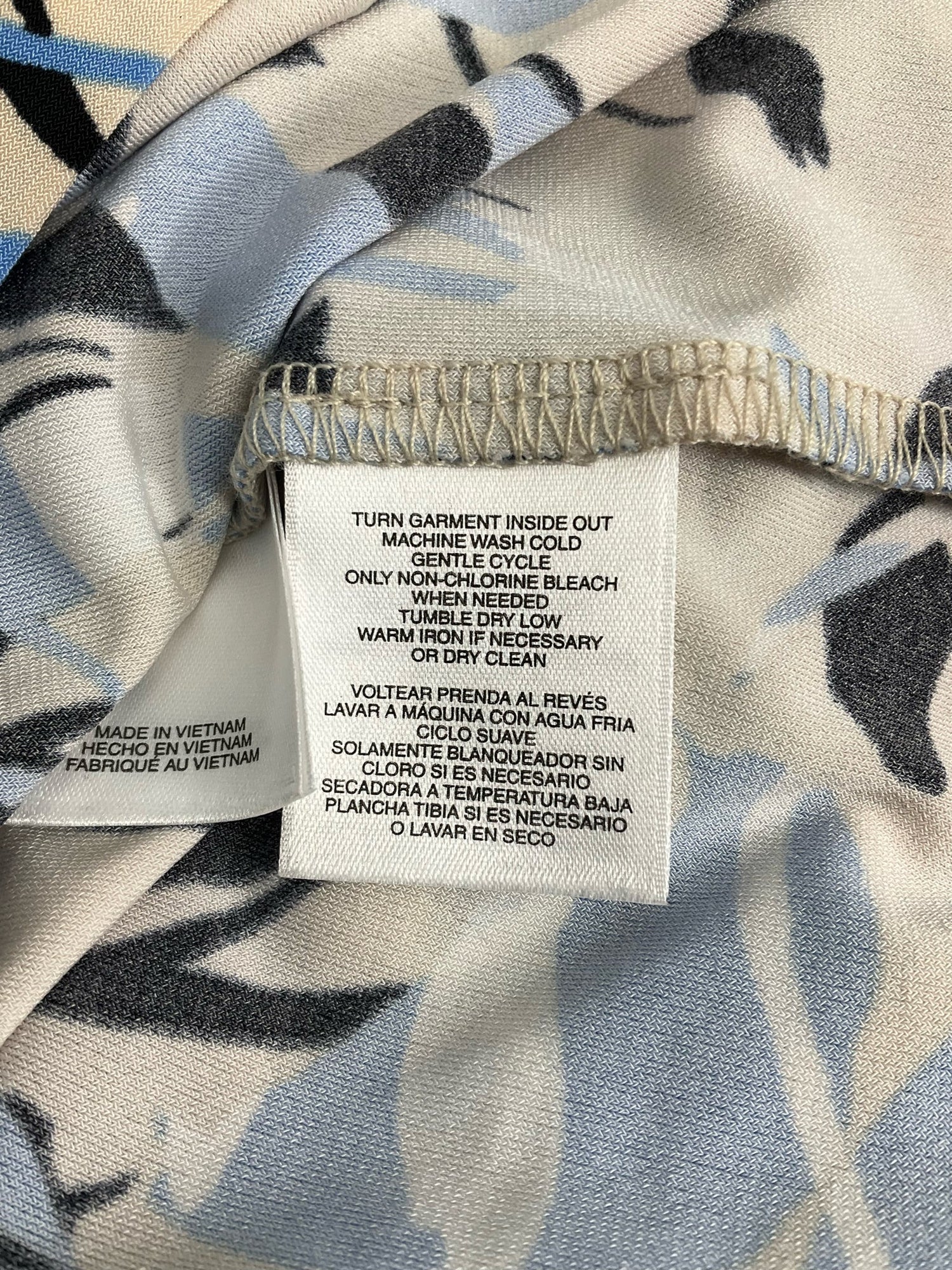 Kasper Beige/Blue/Black/White Floral Pre-Owned Ladies Sleeveless Top - Size 1X