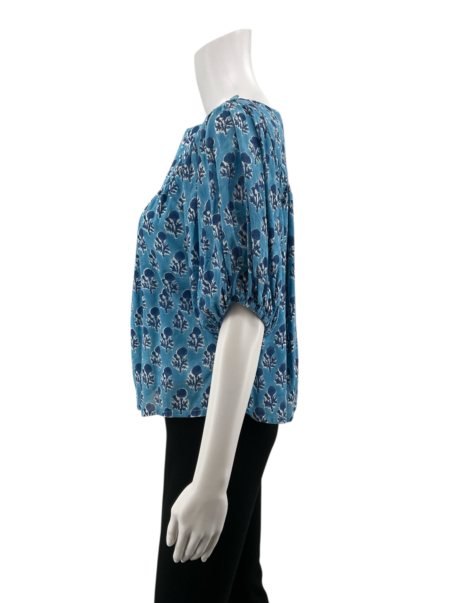 Emerson Fry blues/white Short Sleeve India Collection Blue Floral Block Print Organic Cotton Top Small - Size S
