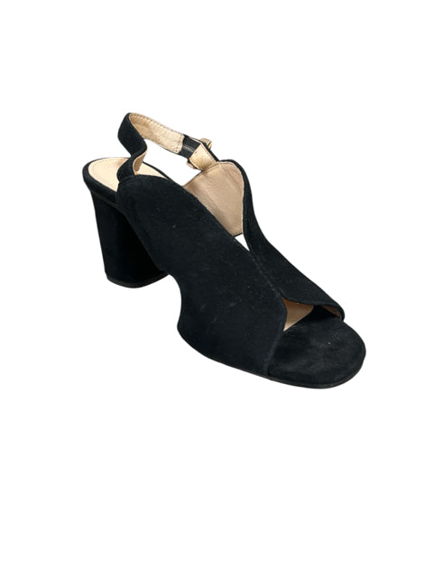 Louise et Cie Shoe Size 7.5 Black suede Heel