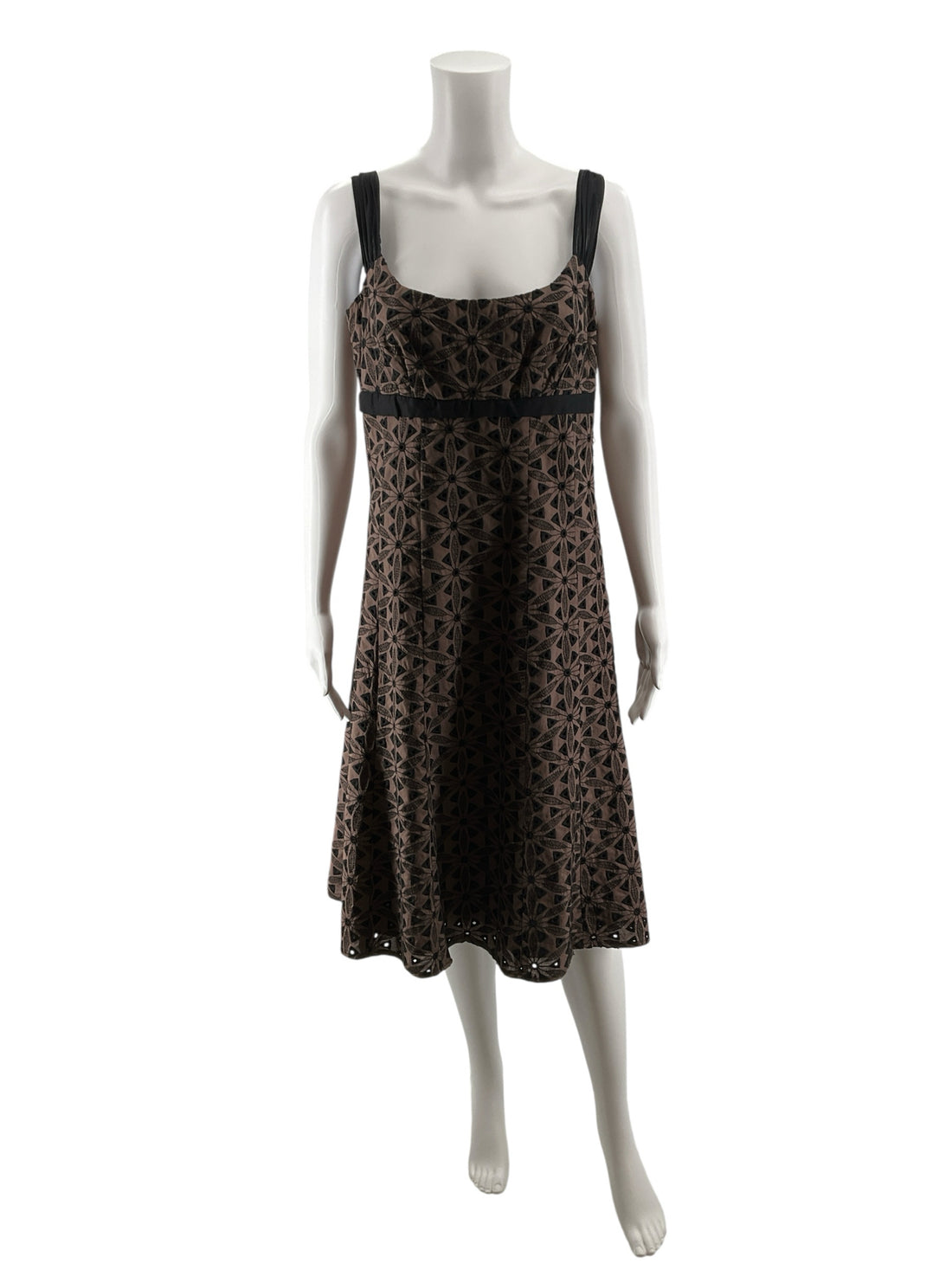Harolds Size 8 brown/black Embroidered Pre-Owned Ladies Dress