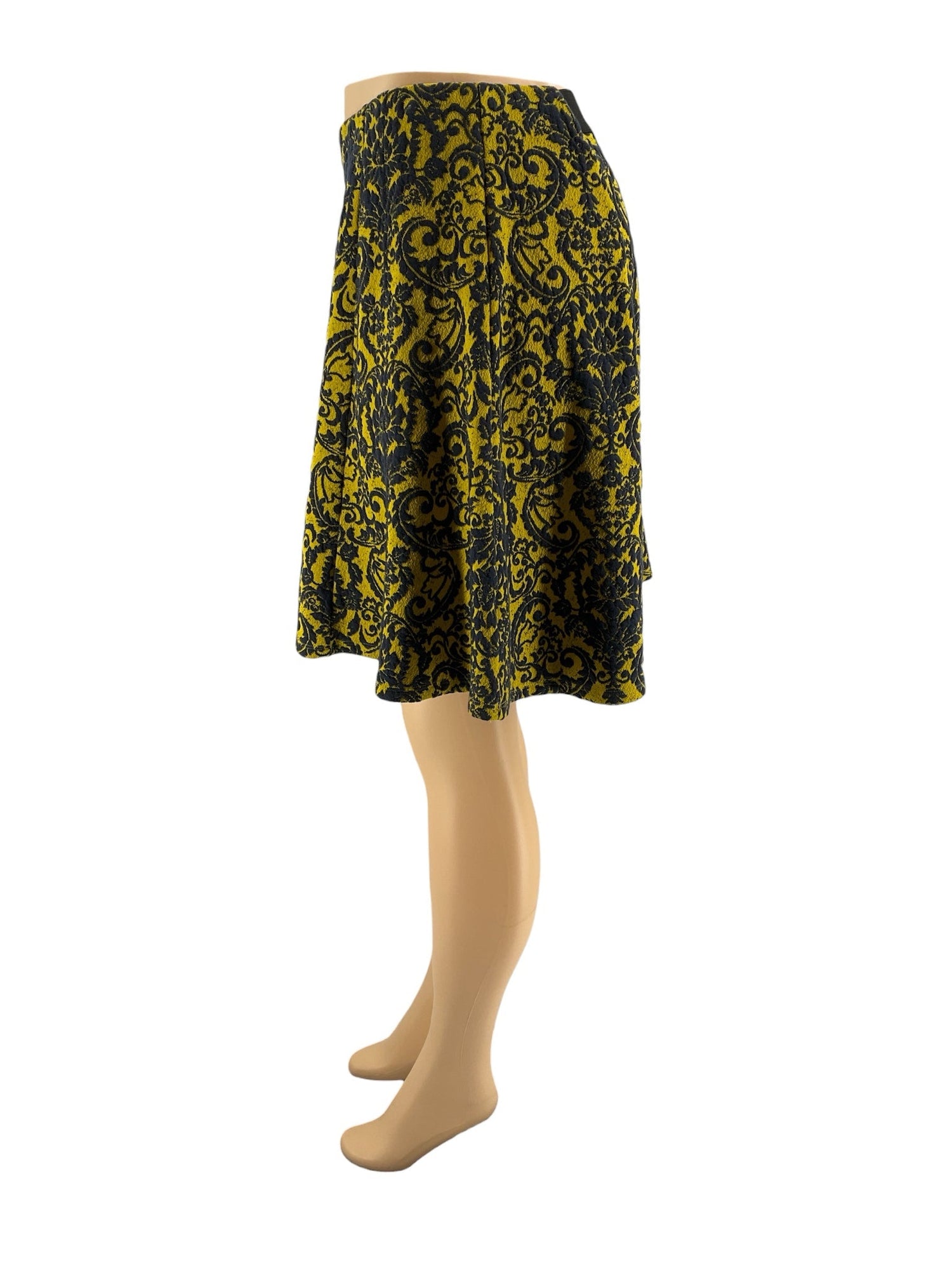 Maeve - Yellow/gray Paisley Pre-Owned Ladies Skirt - Size Medium