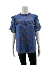 LOFT blue/red Short Sleeve Floral Ruffle Neck Flutter Sleeve Blouse Size Small Pre-Owned - Size S