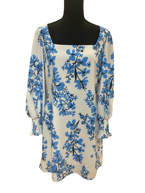 Sail to Sable White/Blue Floral Dress Size Medium