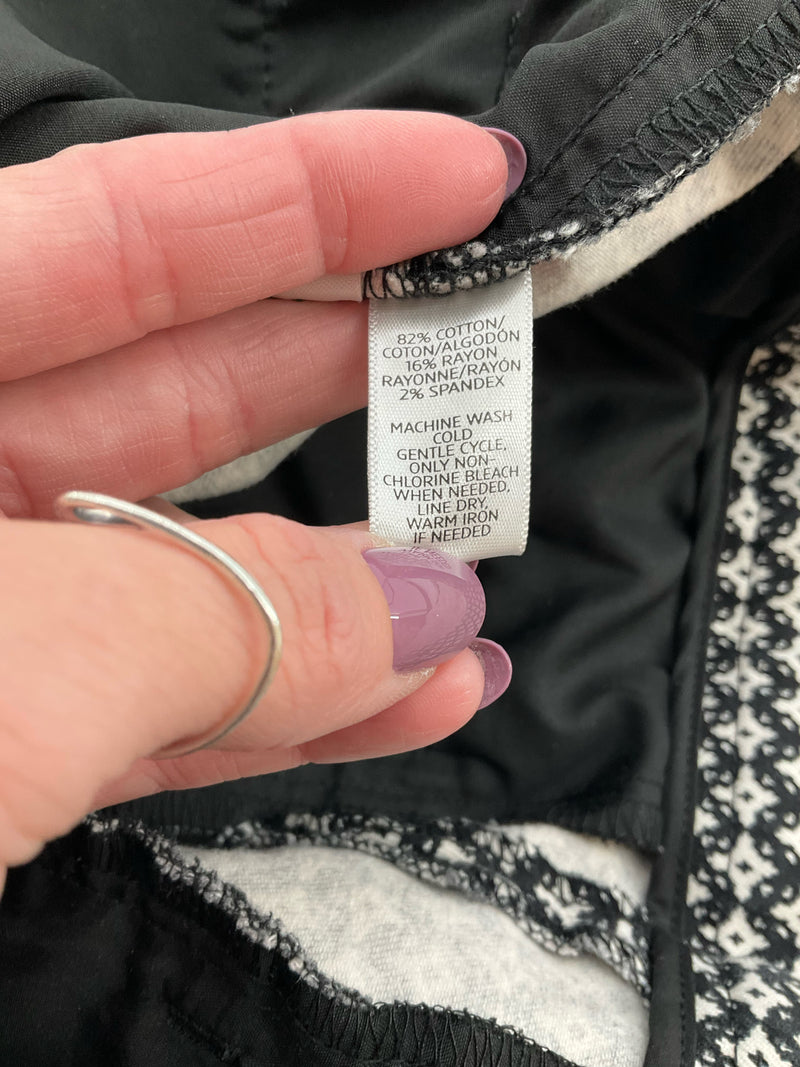 Loft Black/White Print Pre-Owned Ladies Pants - Size 6