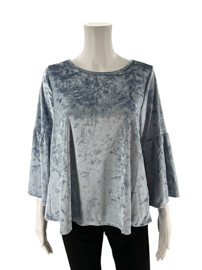 Caution To The WindBlue Velvet Pre-Owned Ladies Top - Size Medium