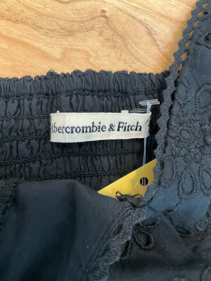 Abercrombie &amp; Fitch Black Eyelet V-Neck Crop Cami Top | Size Small