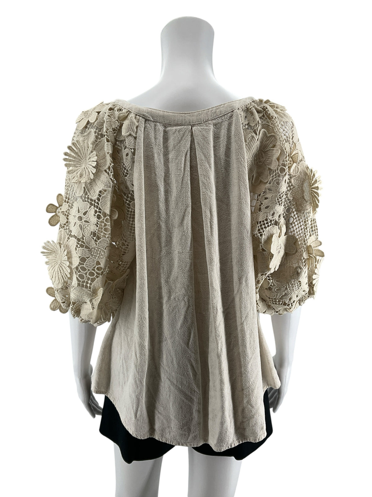 Umgee Tan Linen Cotton Boho Top with Lace Floral Sleeves Size Medium - ONLINE ONLY