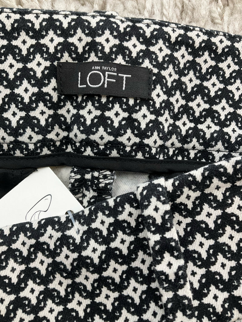 Loft Black/White Print Pre-Owned Ladies Pants - Size 6