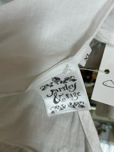 Parsley & Sage White Floral Embroidered Pre-Owned Ladies Top - Size XL - Margaret’s Fine Consignment