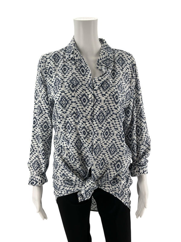Four Dreamers White/Blue Print Pre-Owned Ladies Top - Size Medium