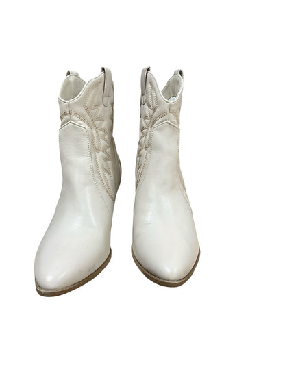 Qupid Barnes Western Cowboy Boots Cream Faux Leather Pointed Toe Size 8