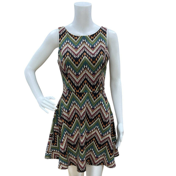 Lush Navy/Multi Chevron Ladies Pre-Owned Dress - Size Small - Margaret’s Fine Consignment