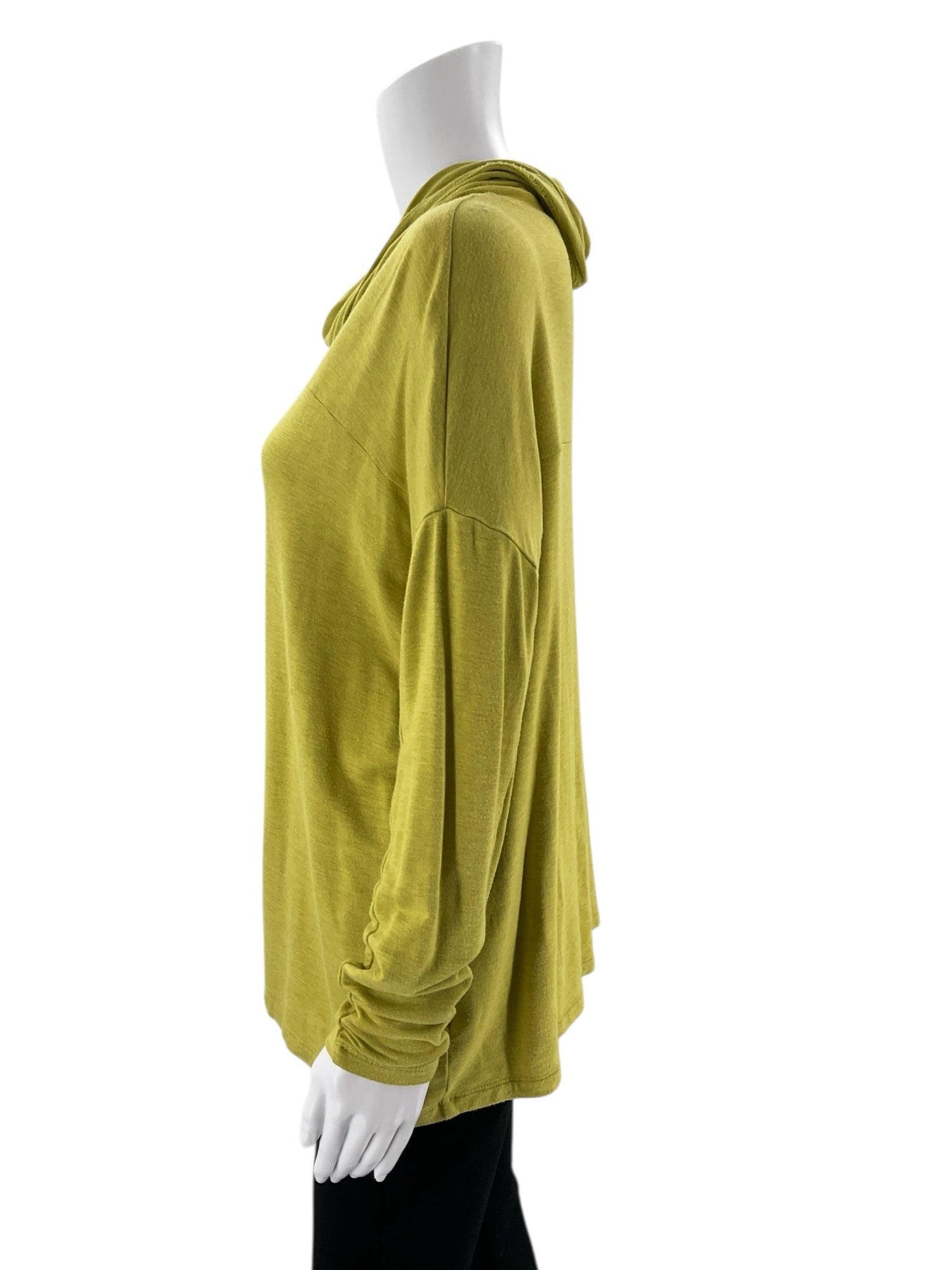 Cabi - pea green Solid Pre-Owned Ladies Casual Top - Size S