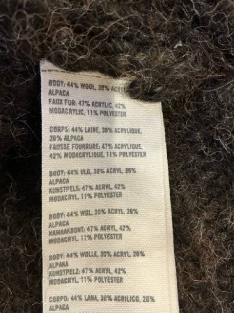 Abercrombie & Fitch Shrug Size Medium - Margaret’s Fine Consignment