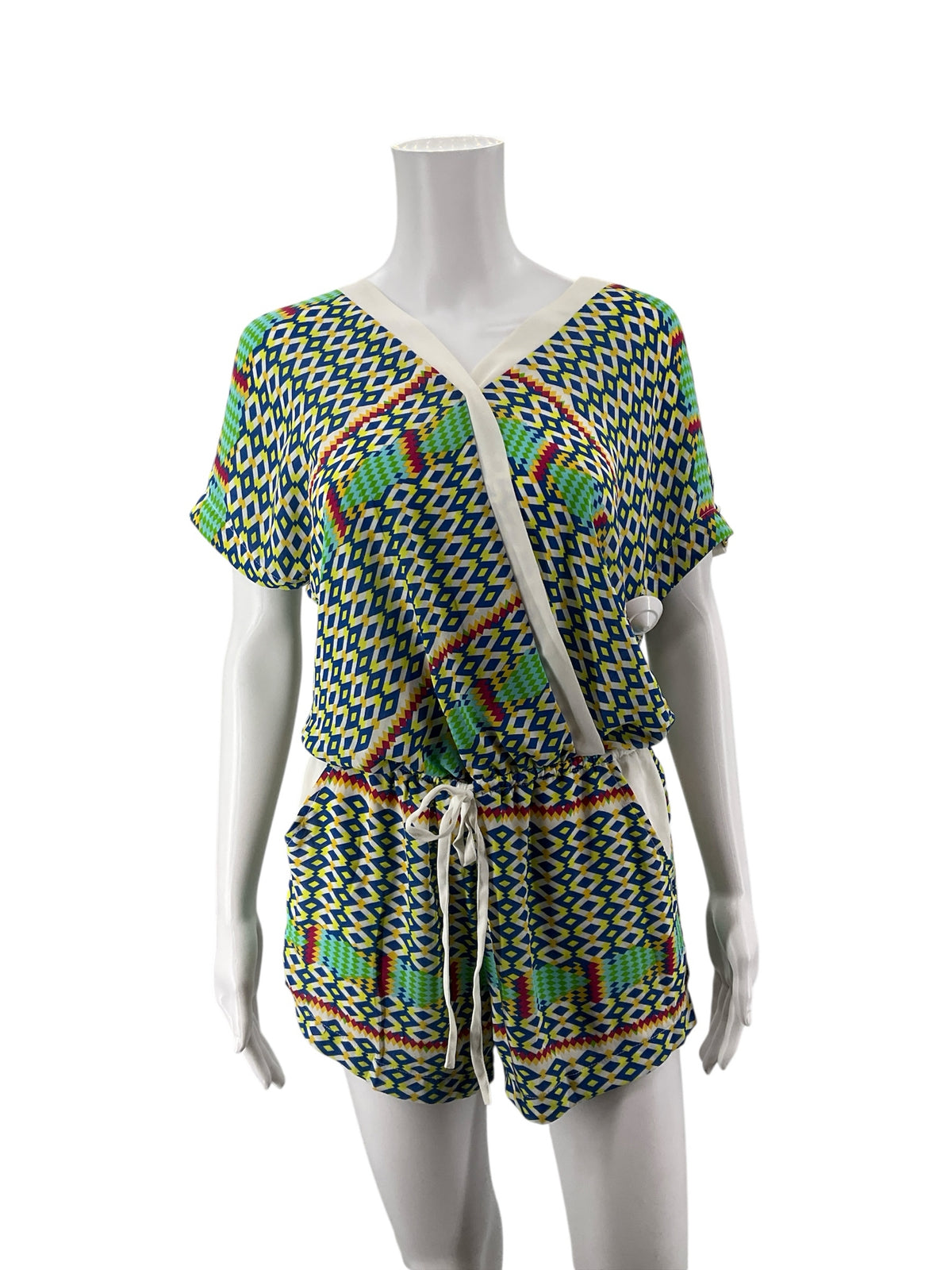 C. Luce Multi Color Romper Geometric Ikat Print Romper V-Neck Drawstring Pockets NWT Size Small - Size S