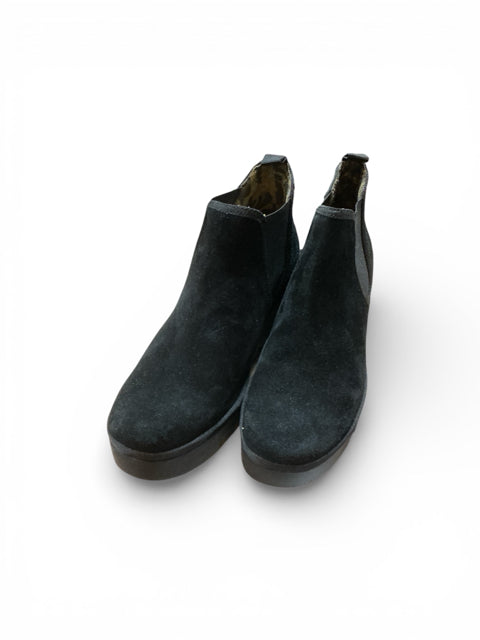 Jack Rogers Black Suede Pre-Owned Ladies Booties - Size 9 - Margaret’s Fine Consignment