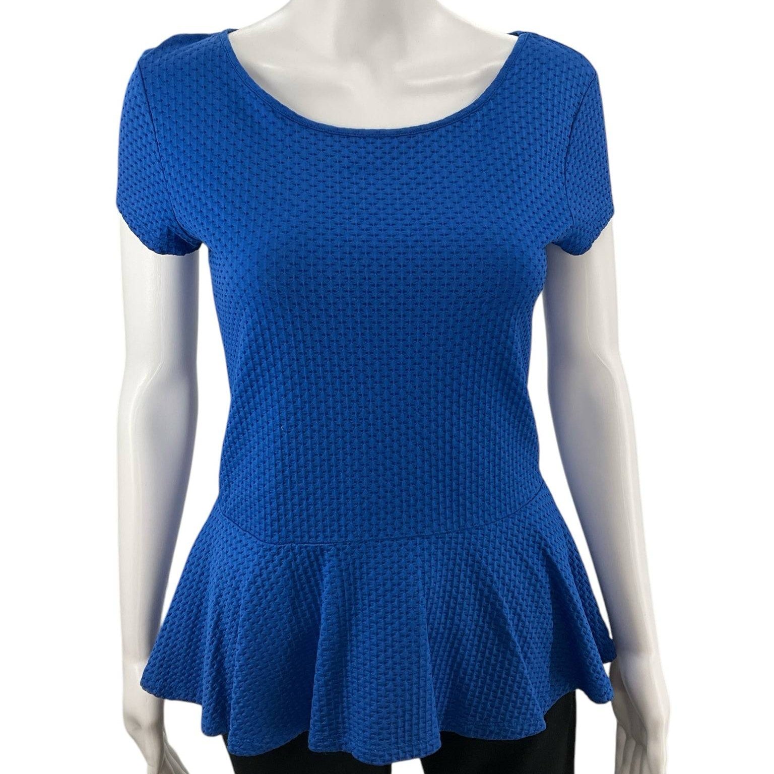 Loft Blue Solid Textured Ladies Pre-Owned Top - Size Small - Margaret’s Fine Consignment