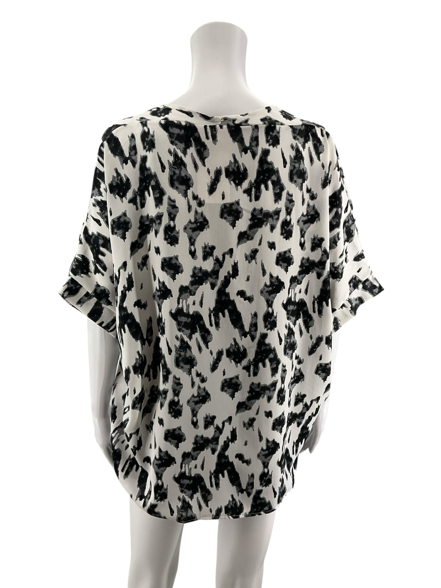 Jodifl Abstract Print V-Neck Dolman Sleeve Blouse Top Size Medium