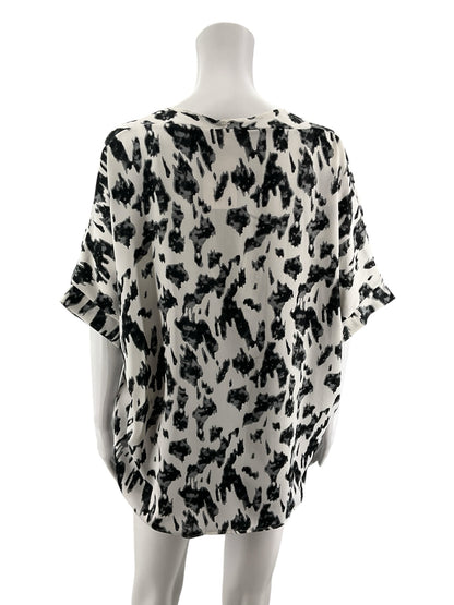 Jodifl Abstract Print V-Neck Dolman Sleeve Blouse Top Size Medium