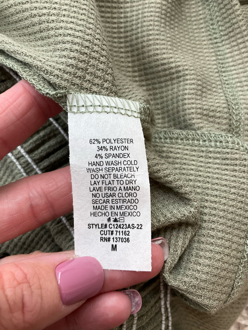 A'ltard State Olive Pre-Owned Ladies Casual Top - Size Medium