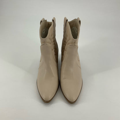 Qupid Barnes Western Cowboy Boots Cream Faux Leather Pointed Toe Size 8