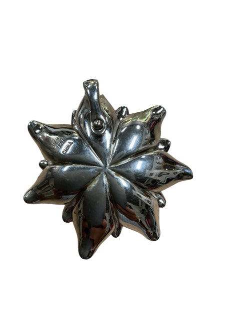 Silver Flower Pendant
