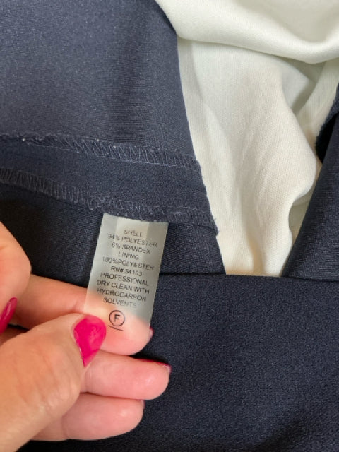 Tommy Hilfiger Size 16 Navy/Green/White Stripe Pre-Owned Ladies Dress Tommy Hilfiger Size 16 Navy/Green/White Stripe Pre-Owned Ladies Dress