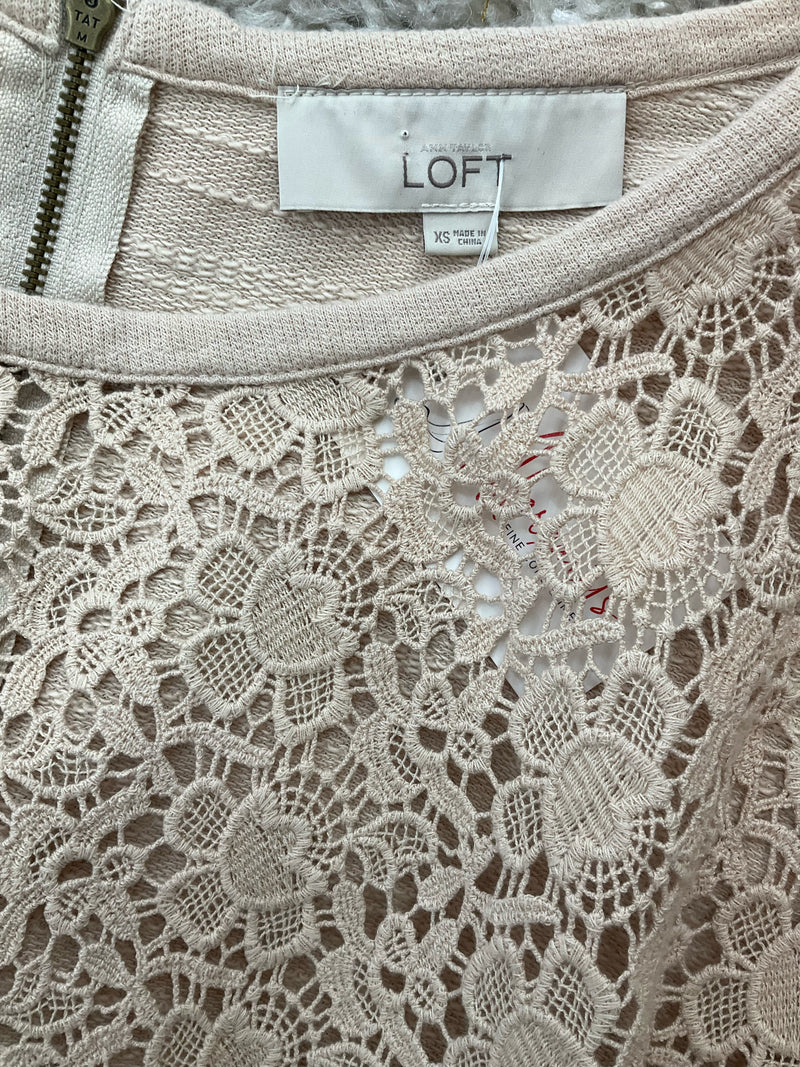 Loft Tan Lace Pre-Owned Ladies Top - Size XS