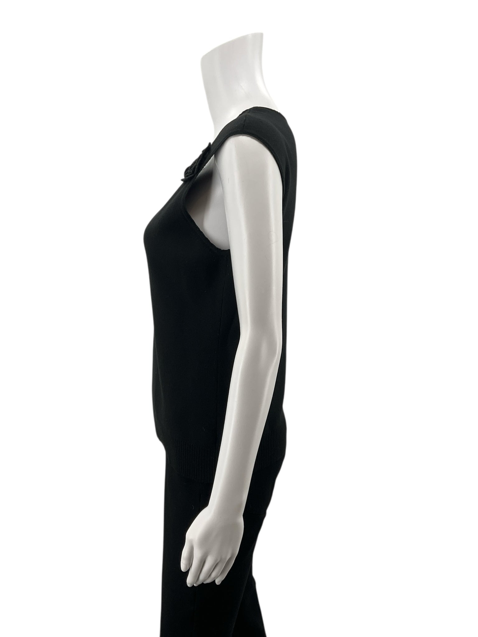 Loft Black Pre-Owned Ladies Top - Size Large Petite - Margaret’s Fine Consignment