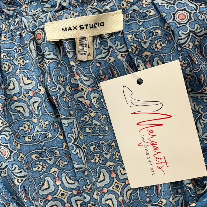 Max Studio Blue Print Pre-Owned Ladies Top - Size Large - Margaret’s Fine Consignment