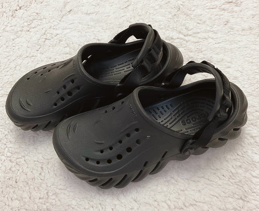 Crocs Shoe Size 7 Black Solid Clogs