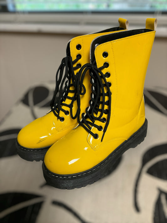 Unilady Shoe Size 7 Yellow Boots