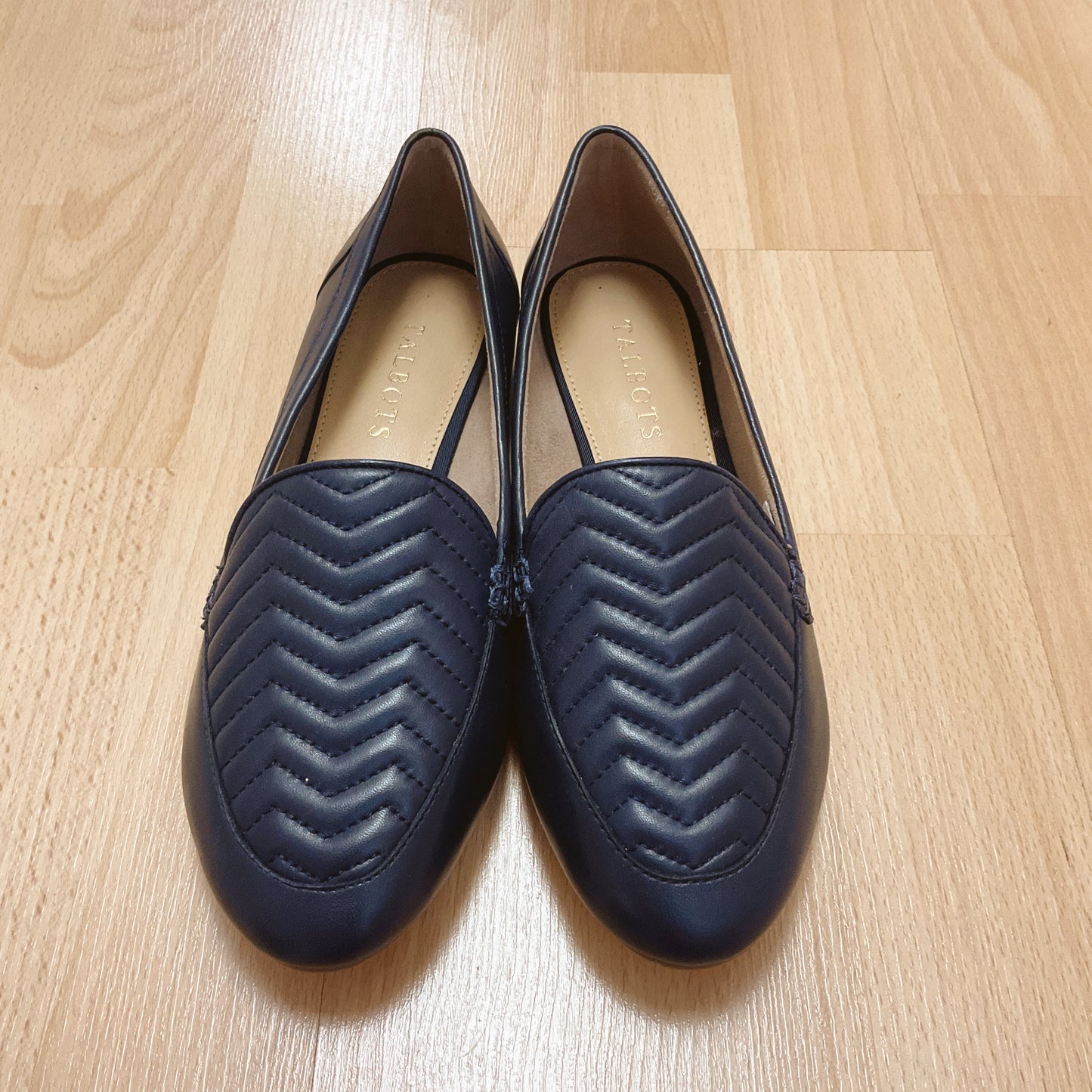 Talbots Shoe Size 6 Navy Quilted Pre-Owned Flats